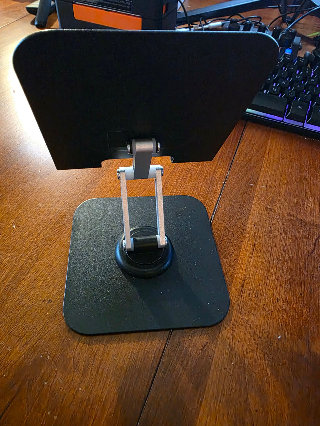 Adjustable Universal Tablet & Device Stand