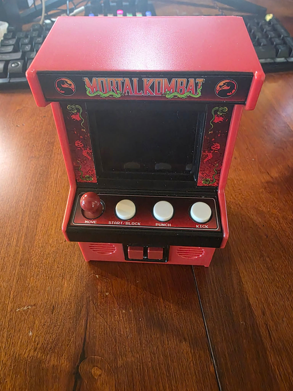 Basic Fun Mortal Kombat Mini Arcade Game – Classic Retro Handheld Playable Cabinet