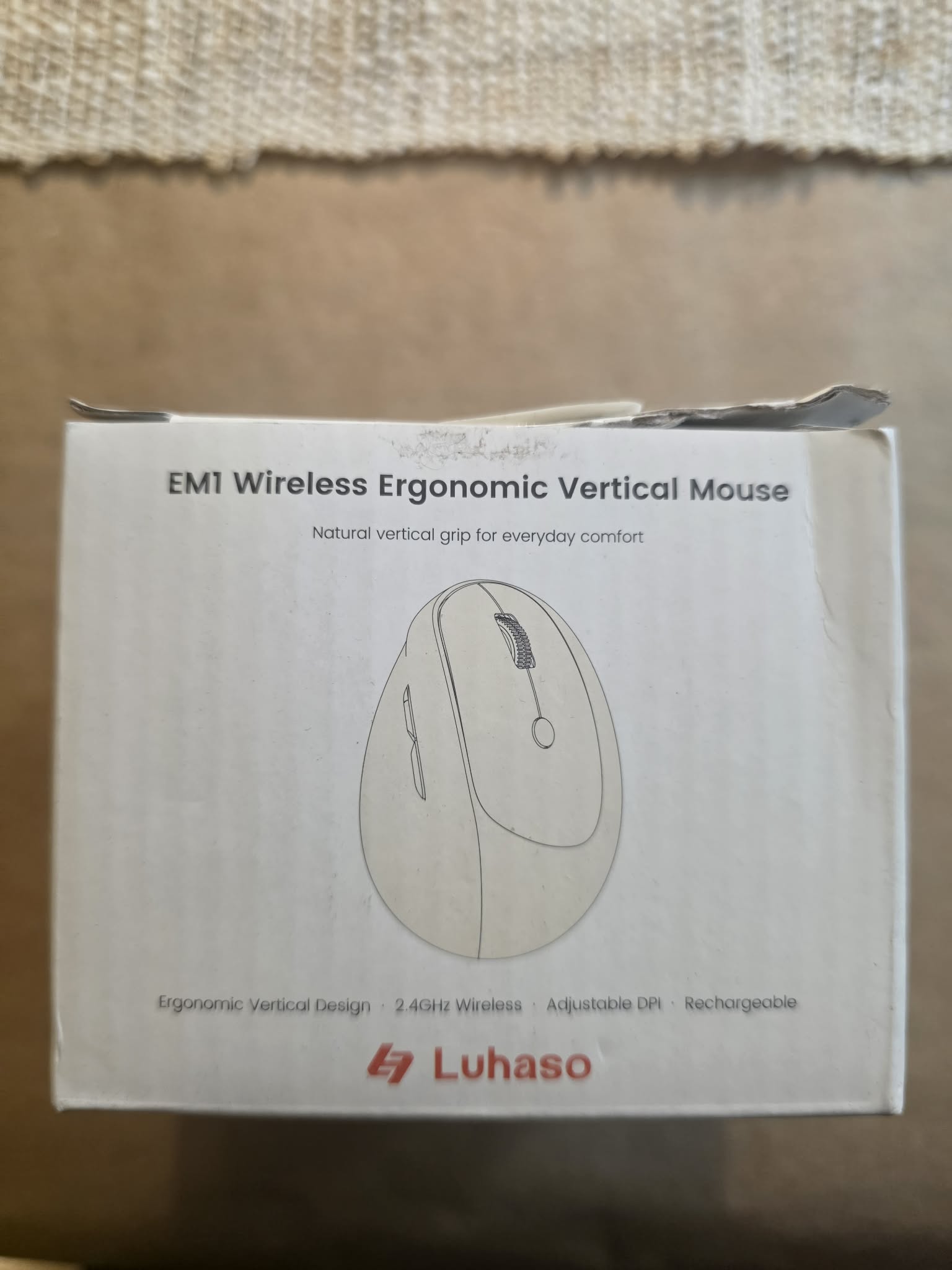 Luhaso EM1 Wireless Ergonomic Vertical Mouse - Rechargeable (Cream & Rose Gold)