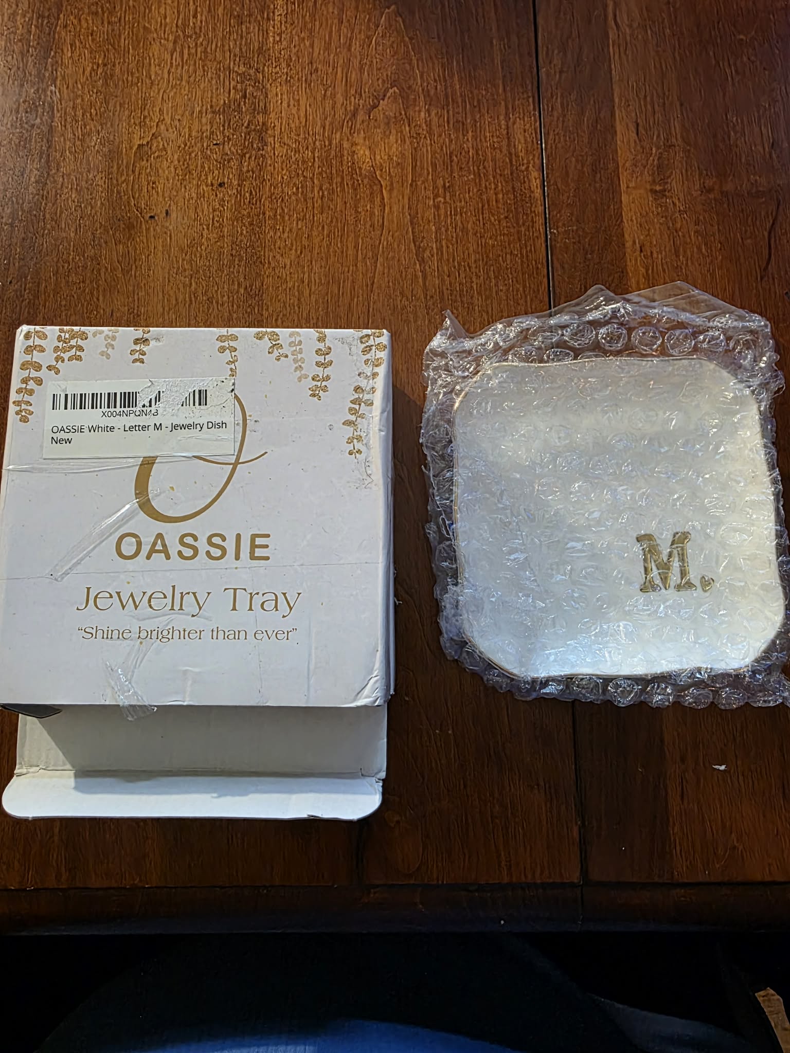 OASSIE Monogram Initial 'M' Ceramic Jewelry Dish & Trinket Tray