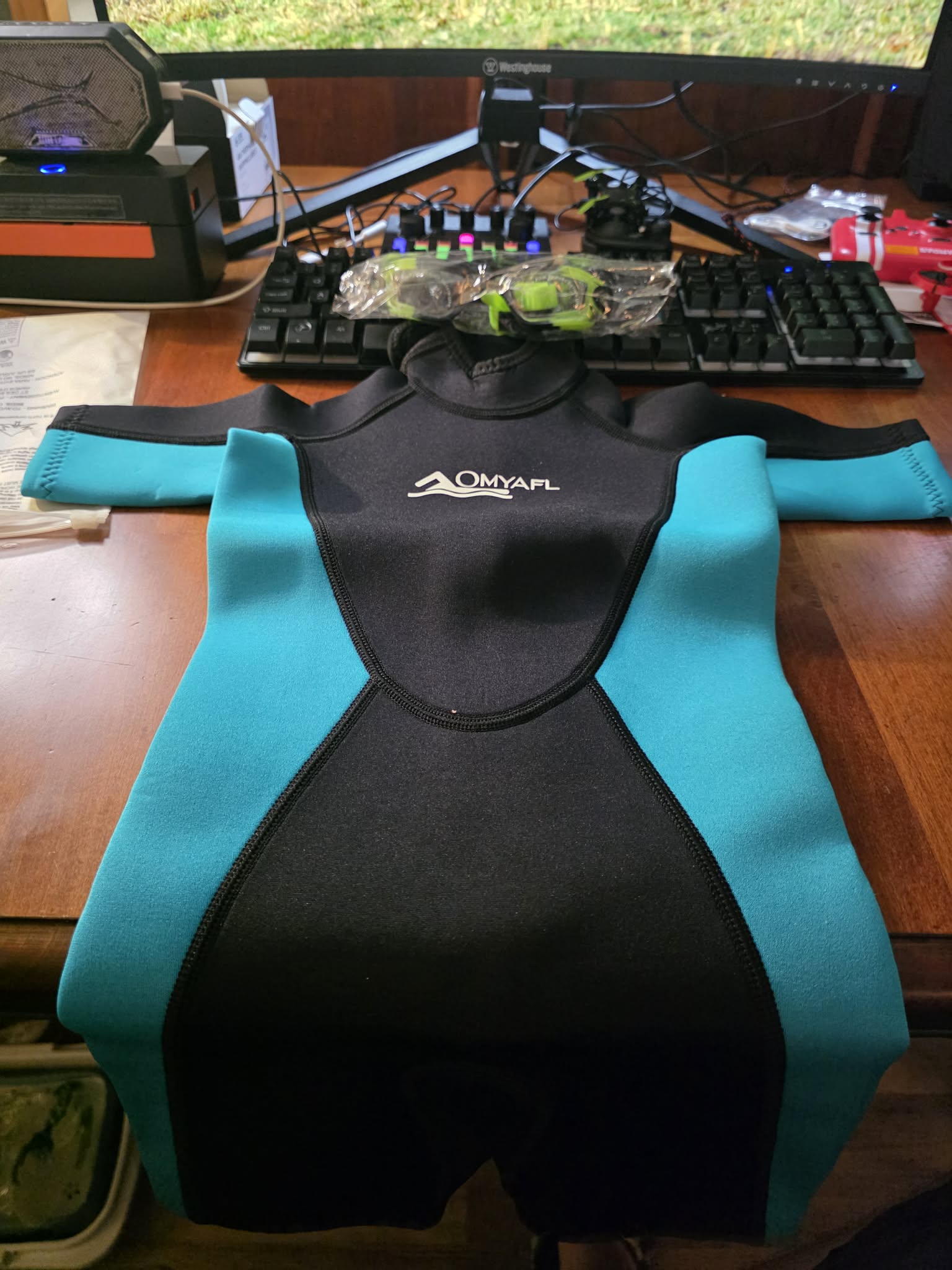 OMYAFL Neoprene Wetsuit with Swim Goggles