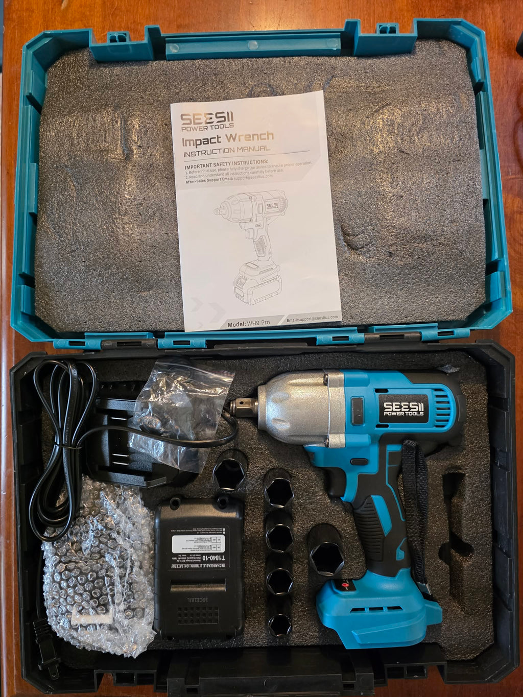 Seesii WH9 Pro Cordless Impact Wrench Kit with Battery, Charger, and Socket Set