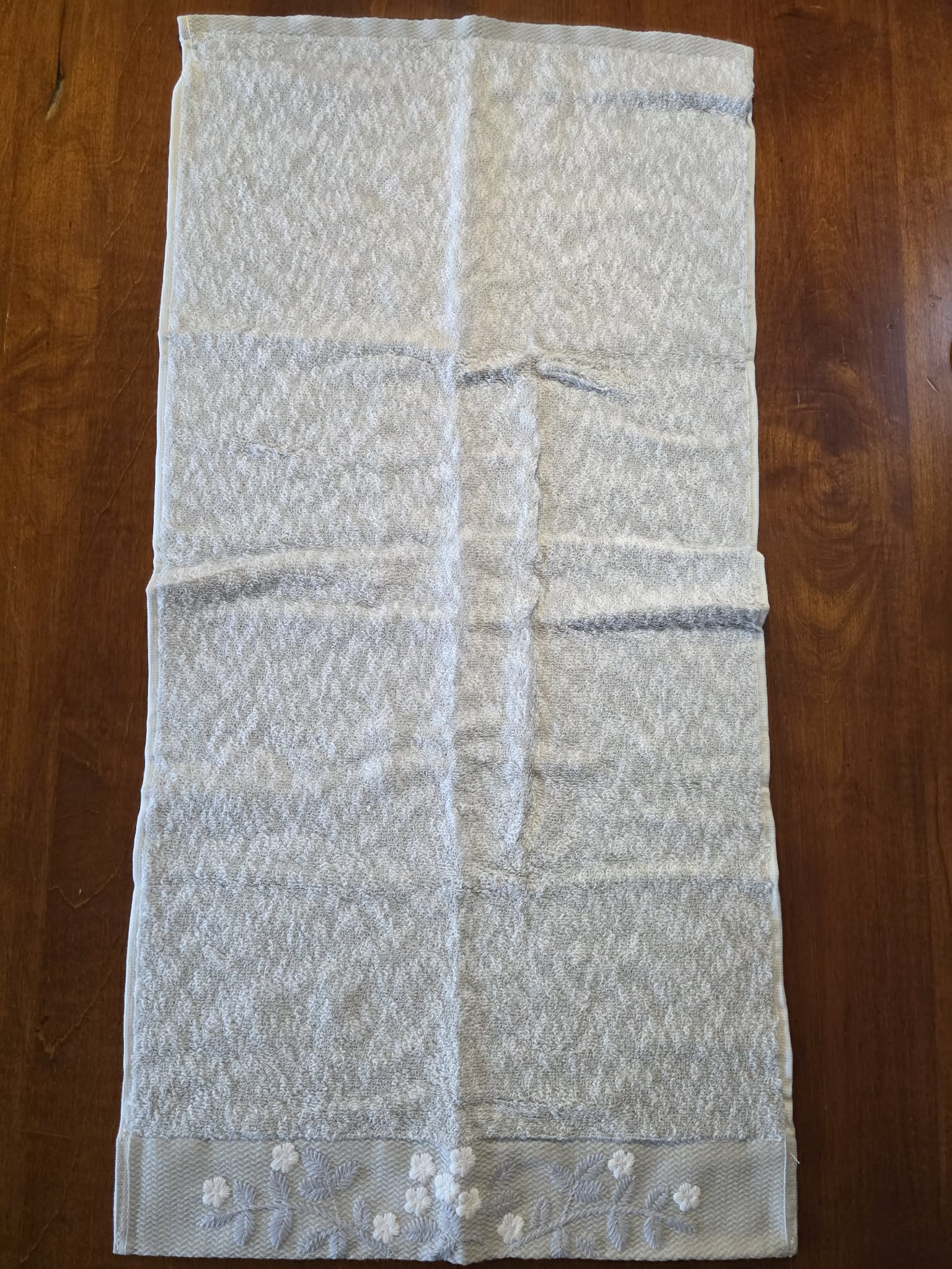 Lemon & Pepper Floral Jacquard Hand Towels - White with 3D Flower Border (Set of 2)