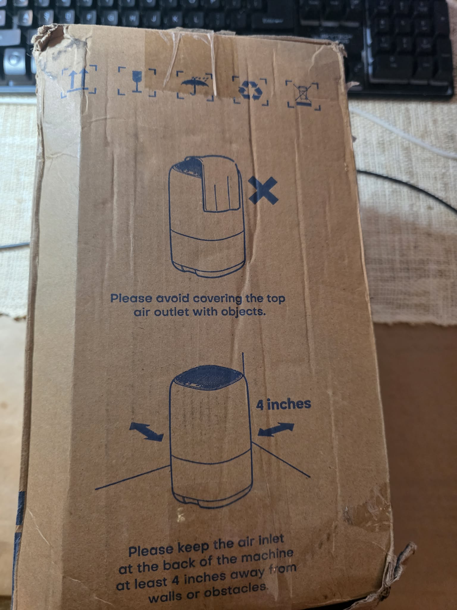 TABYIK Compact Dehumidifier by aeronova (Model: DH-CS01)