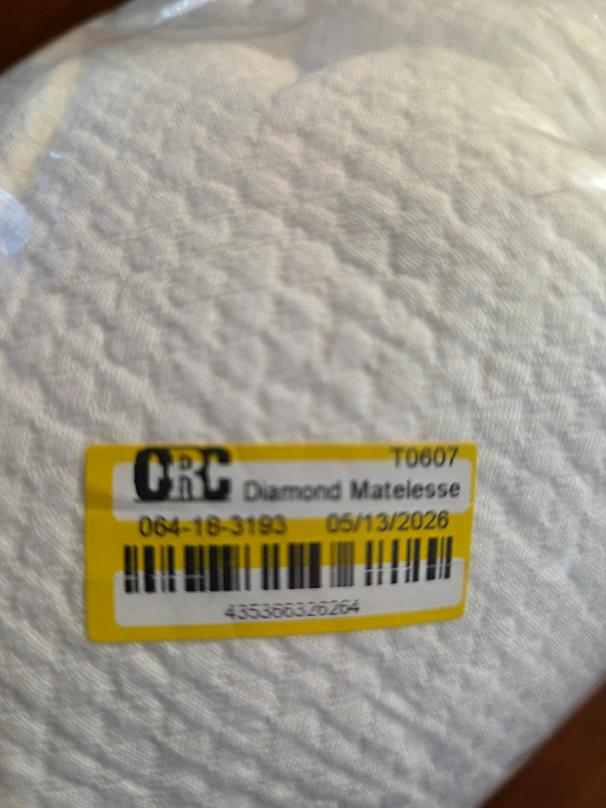 CRC White Diamond Matelassé Bedspread - Bubble Quilted Woven Coverlet (Style T0607)