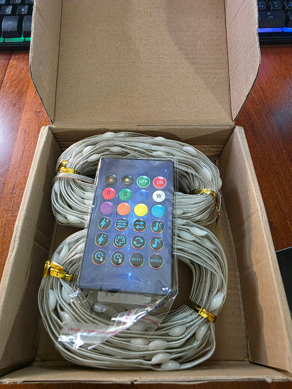 iDmiLED Smart Bluetooth Fairy Lights (98ft / 300 LEDs)