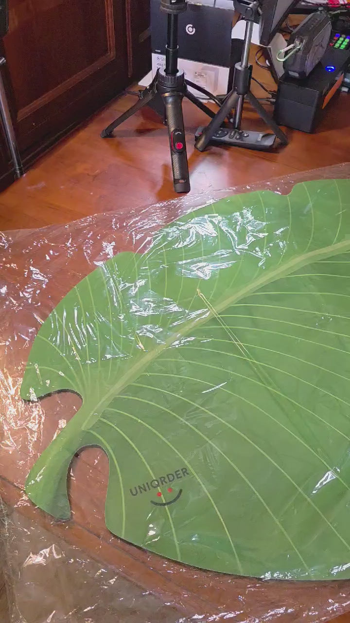Jumbo Leaf Tropical Floor Mat